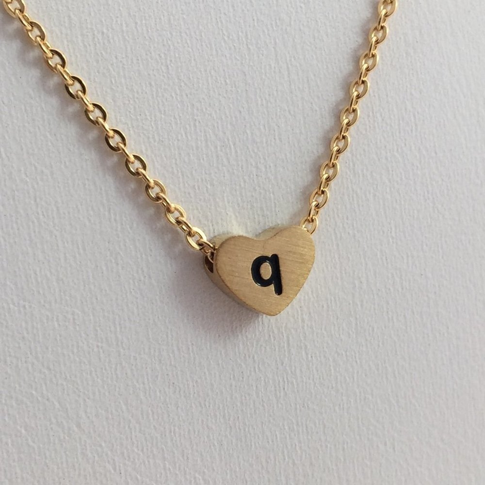 Jewelry necklace alphabet letter Q gold tone heart love minimalist dainty new